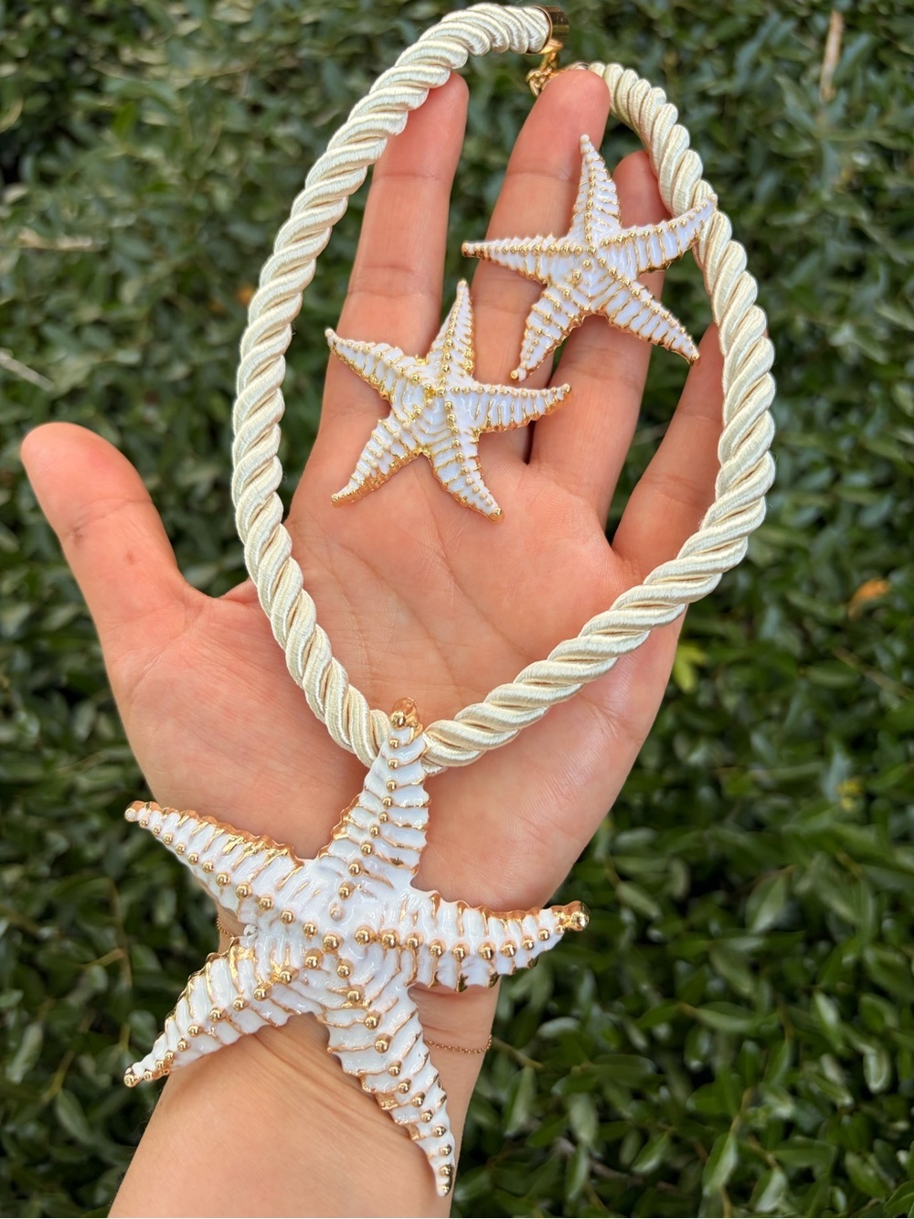 White & Gold Starfish Necklace and Earring Set